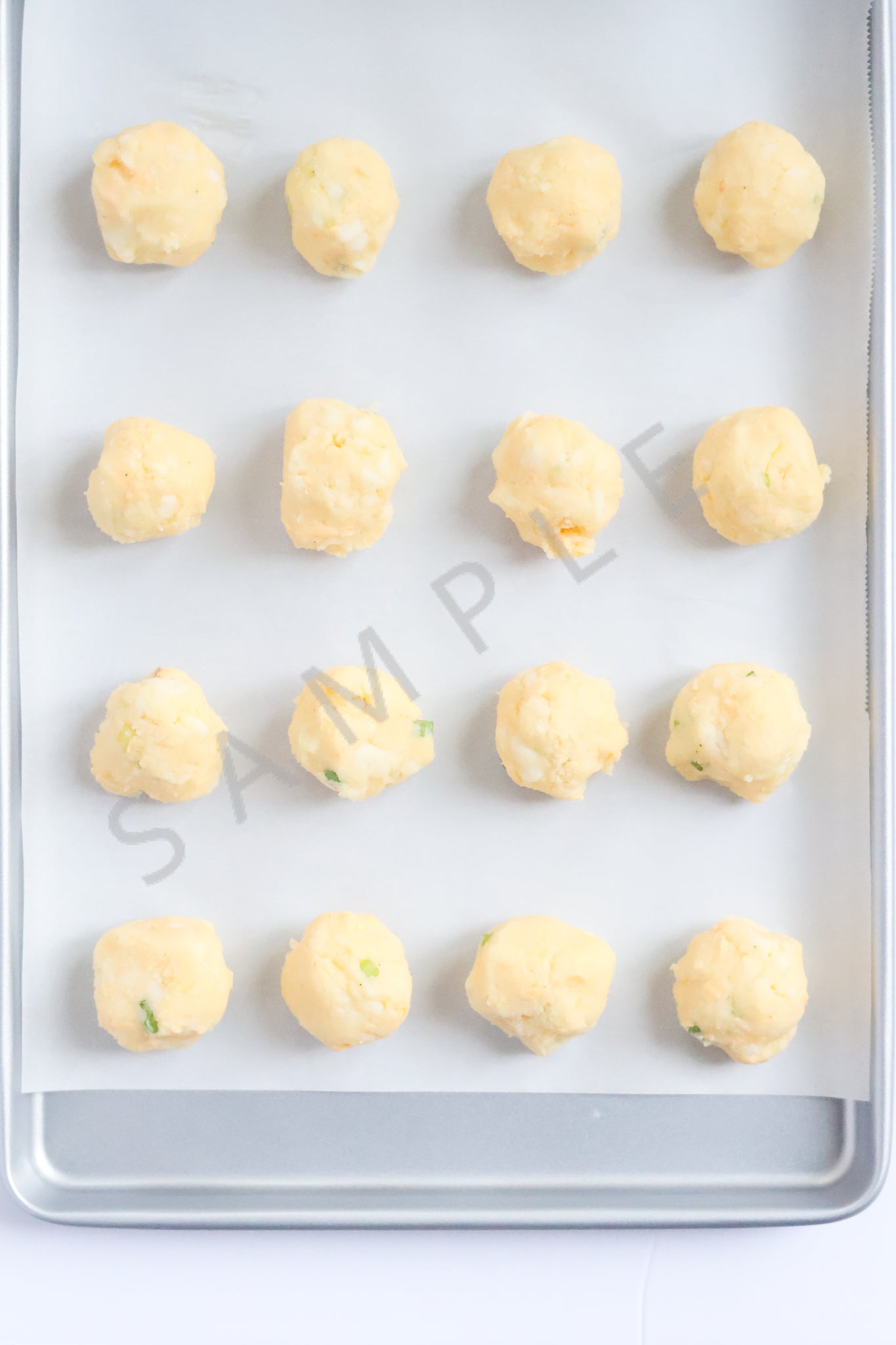 Golden Cheesy Potato Puffs Set 1