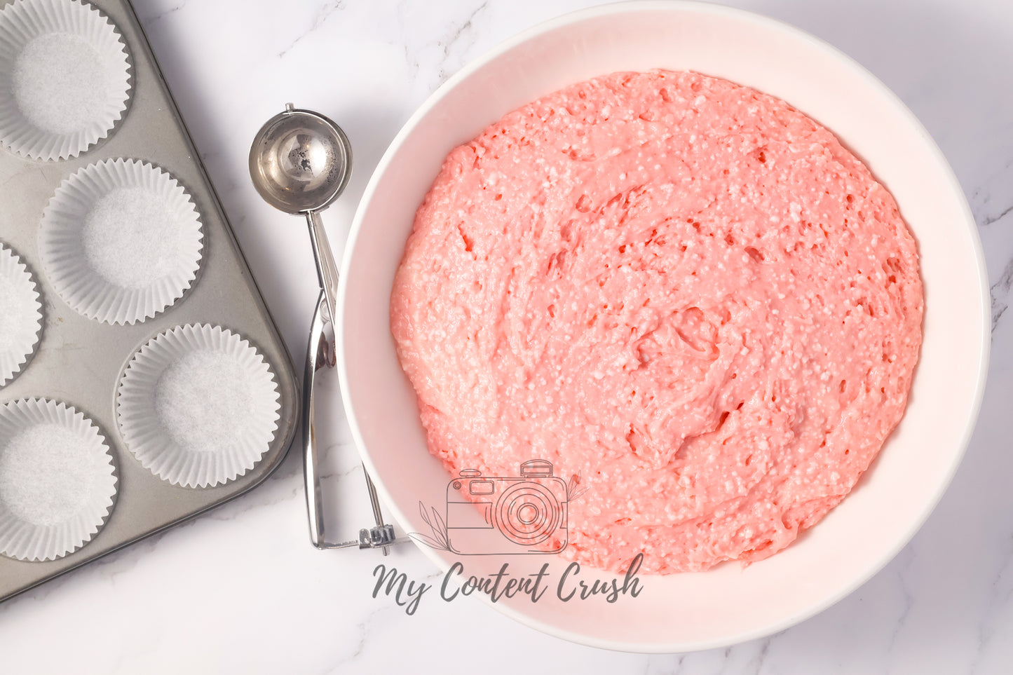 Exclusive: Strawberry Cupcakes with Strawberry Filling