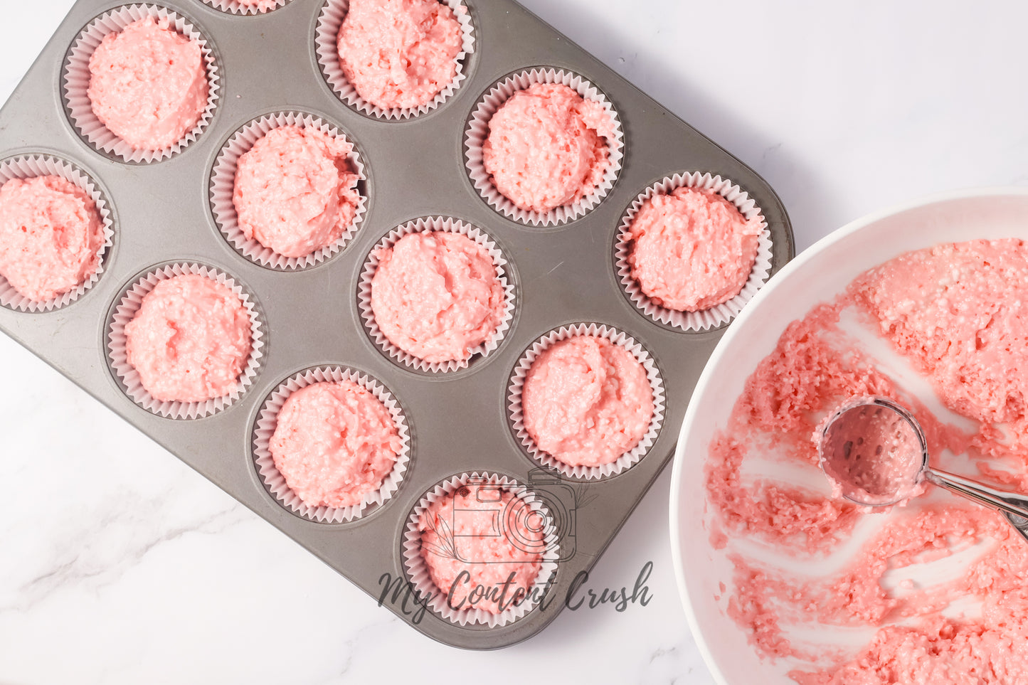 Exclusive: Strawberry Cupcakes with Strawberry Filling